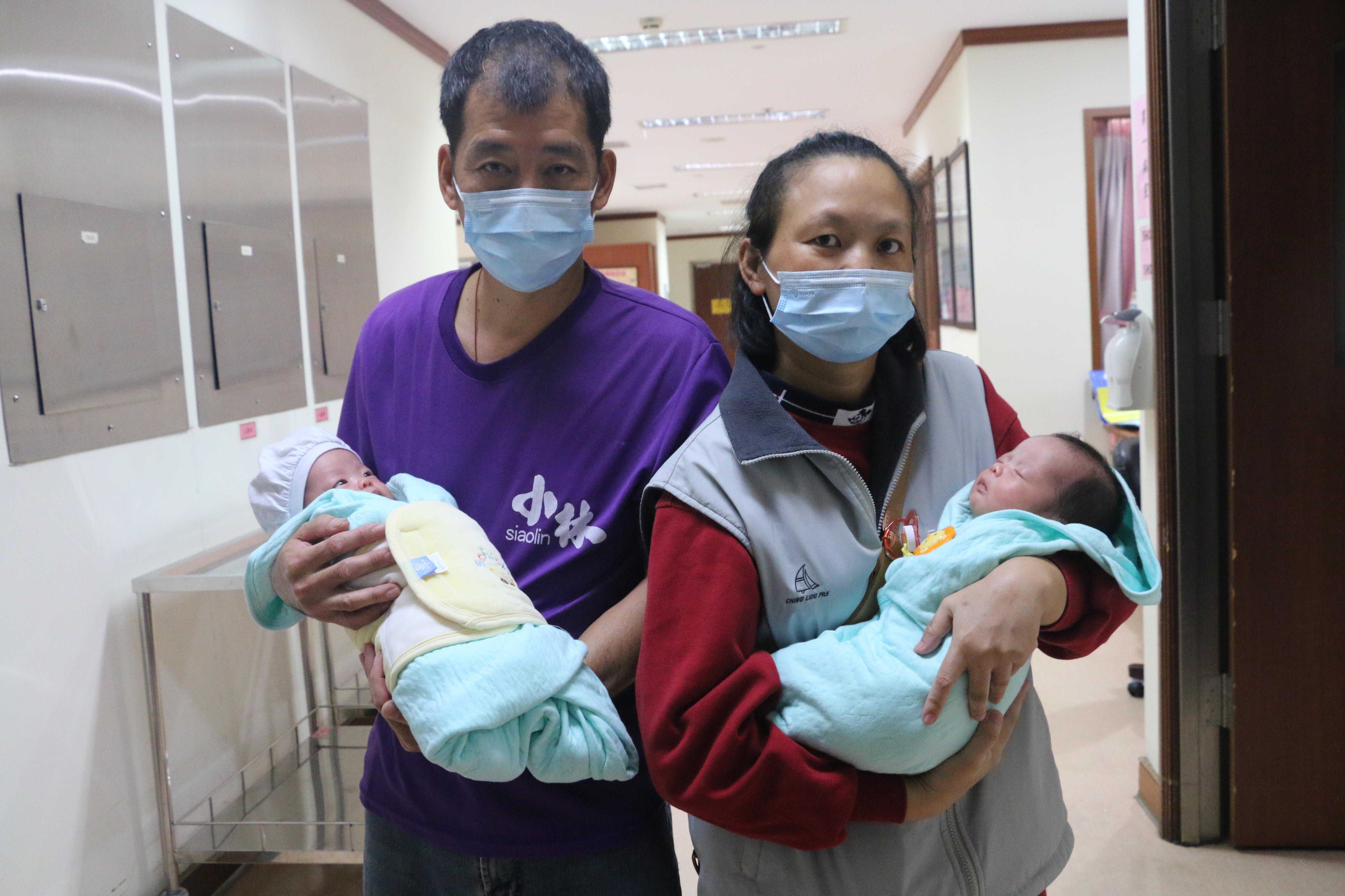 88风灾痛失3子！她7次试管「拚回双胞胎」　夫泪：让我重生第二次