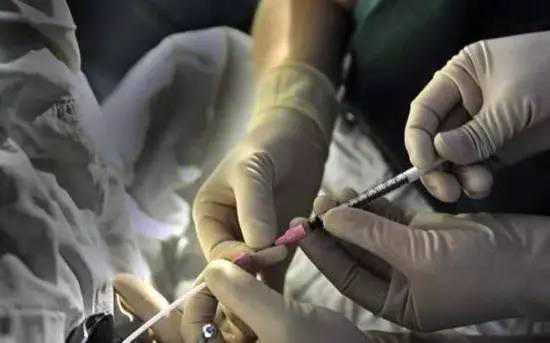 试管婴儿10天血值60多点，晚上只要多坐会就腰酸背痛，好担心